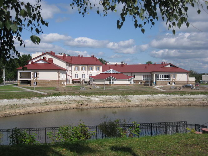 Гостиница в поселке Лясковичи 8.jpg